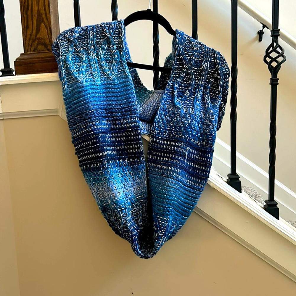 ECHO INFINITY SCARF
